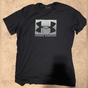 Under Armour Mens 2XL Shirt